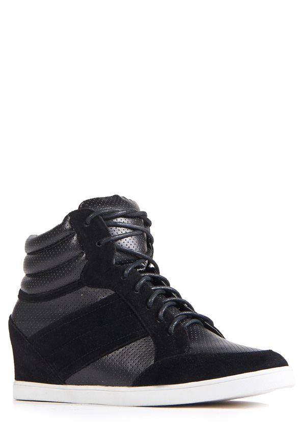 Reise in Black - Get great deals at JustFab