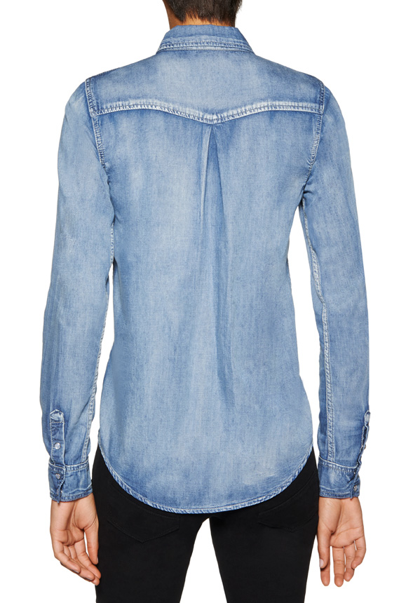The Easy Chambray Shirt