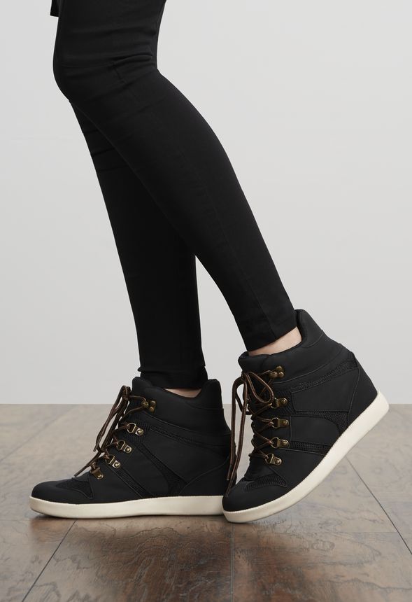 pumped up kicks store