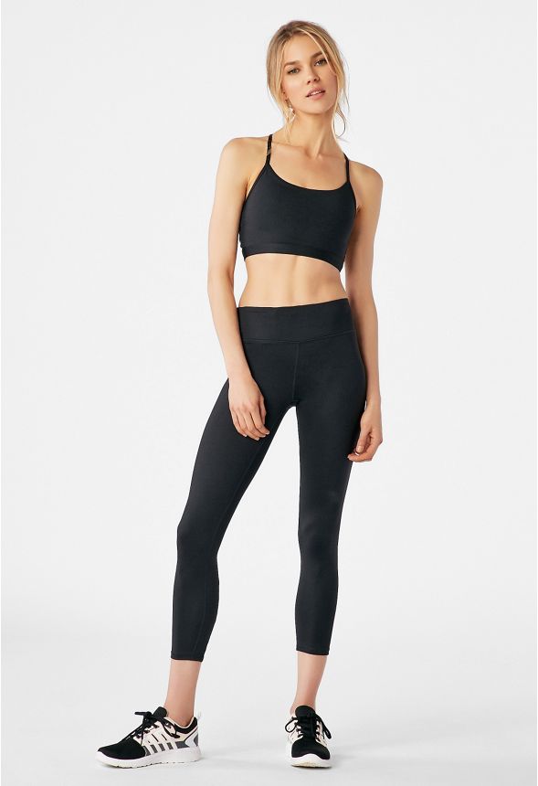 Back Cut Out Active Leggings in Black - Get great deals at JustFab