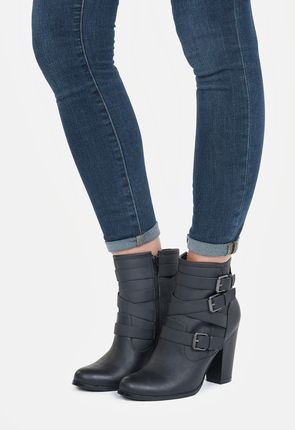 Lylaa in Blush - Get great deals at JustFab