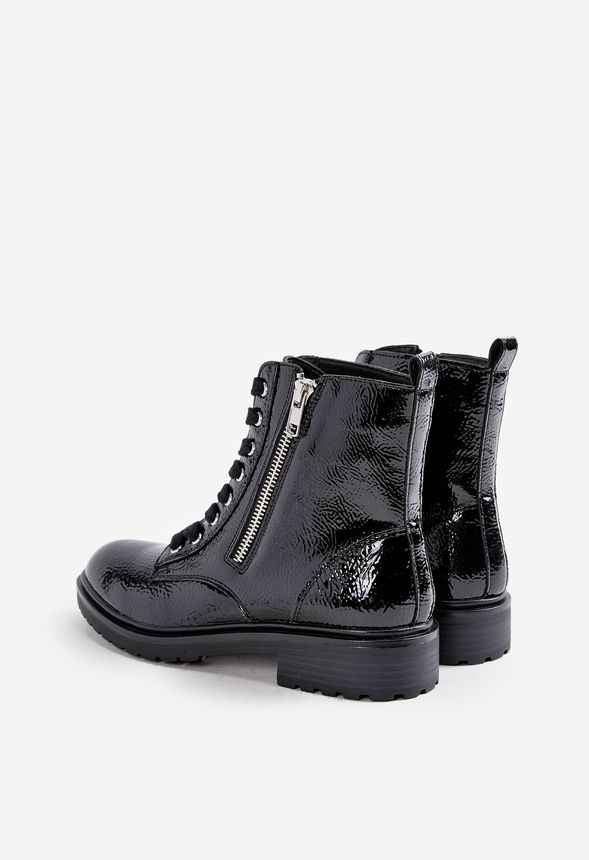 Aynsly Flat Boot