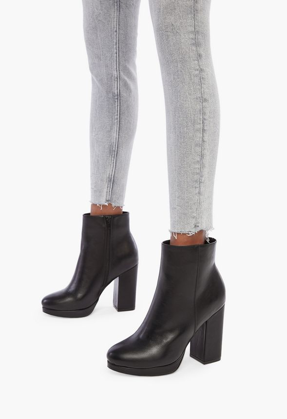 izamayeah platform bootie