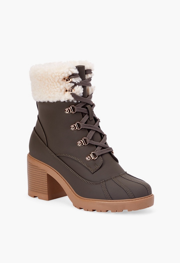 combat boots with sherpa