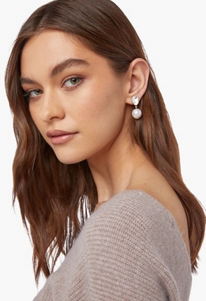 Rhinestone Stud With Pearl Drop Earrings