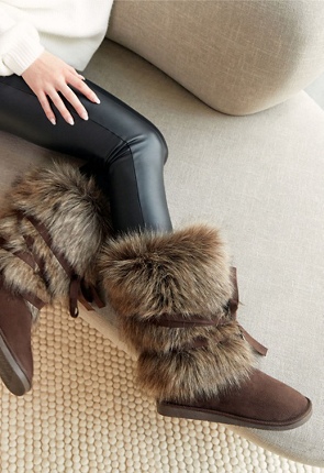 fuzzy boots womens