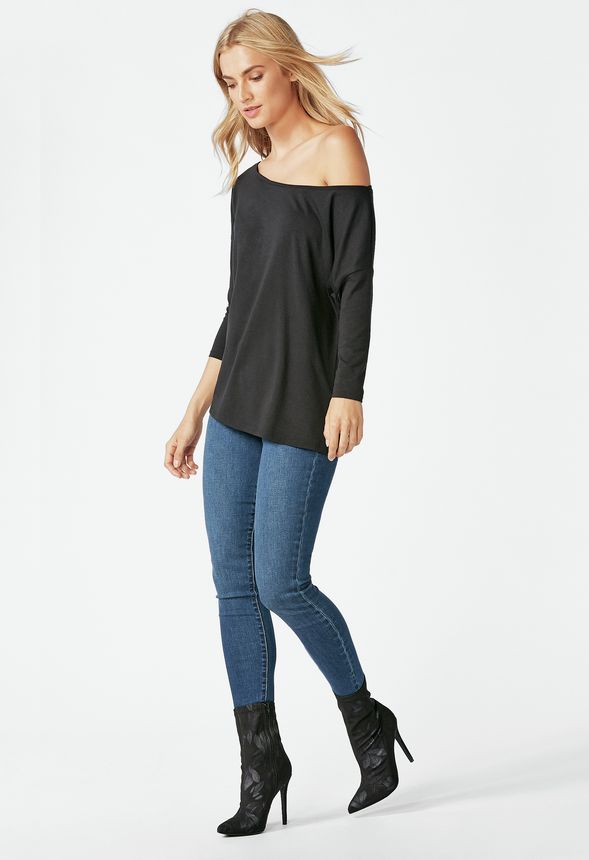 slouchy off the shoulder tee