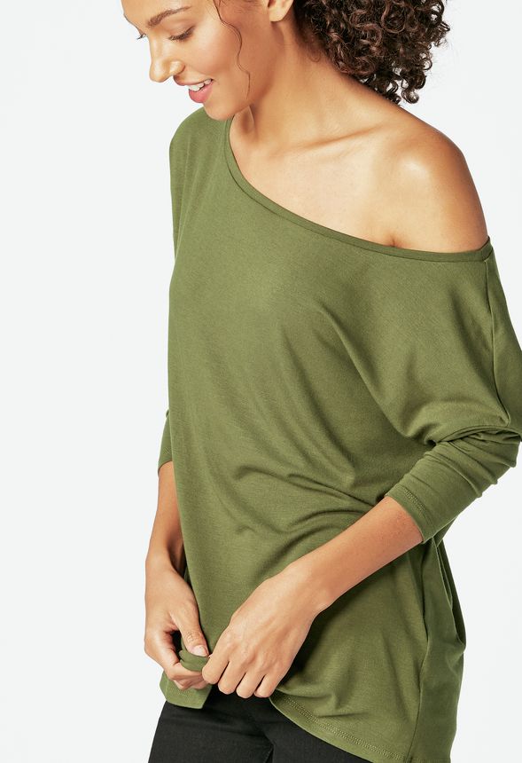 slouchy off the shoulder tee