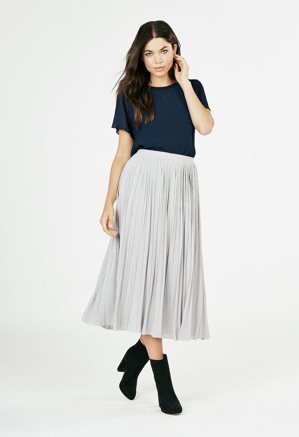 Pleated Sweater Skirt in Gray - Get great deals at JustFab