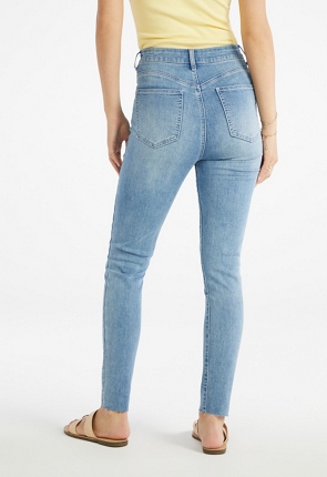 Lauren High-Waisted Curvy Tummy Tamer Jeans