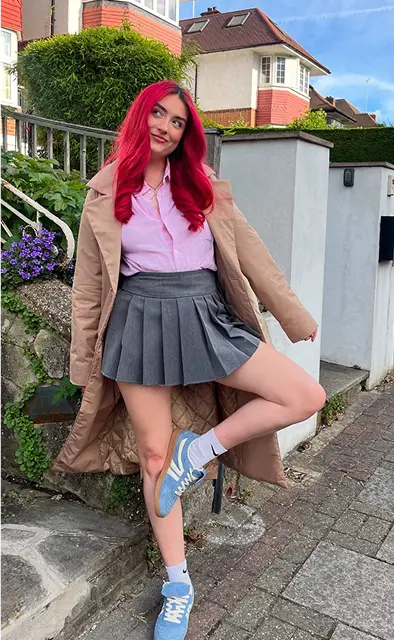 Urban outfit with pastel sneakers